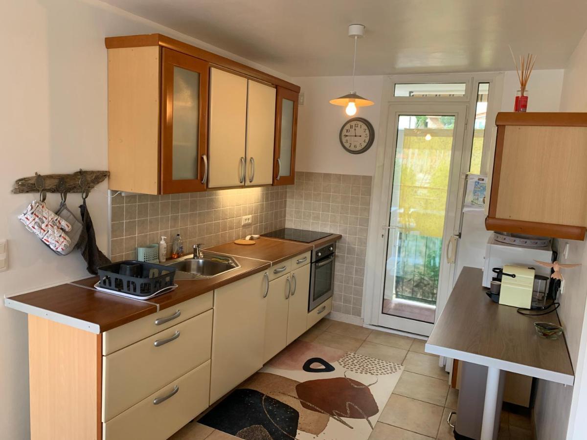 Appartement Les Pieds Dans L'Eau Saint-Mandrier-sur-Mer Exteriör bild