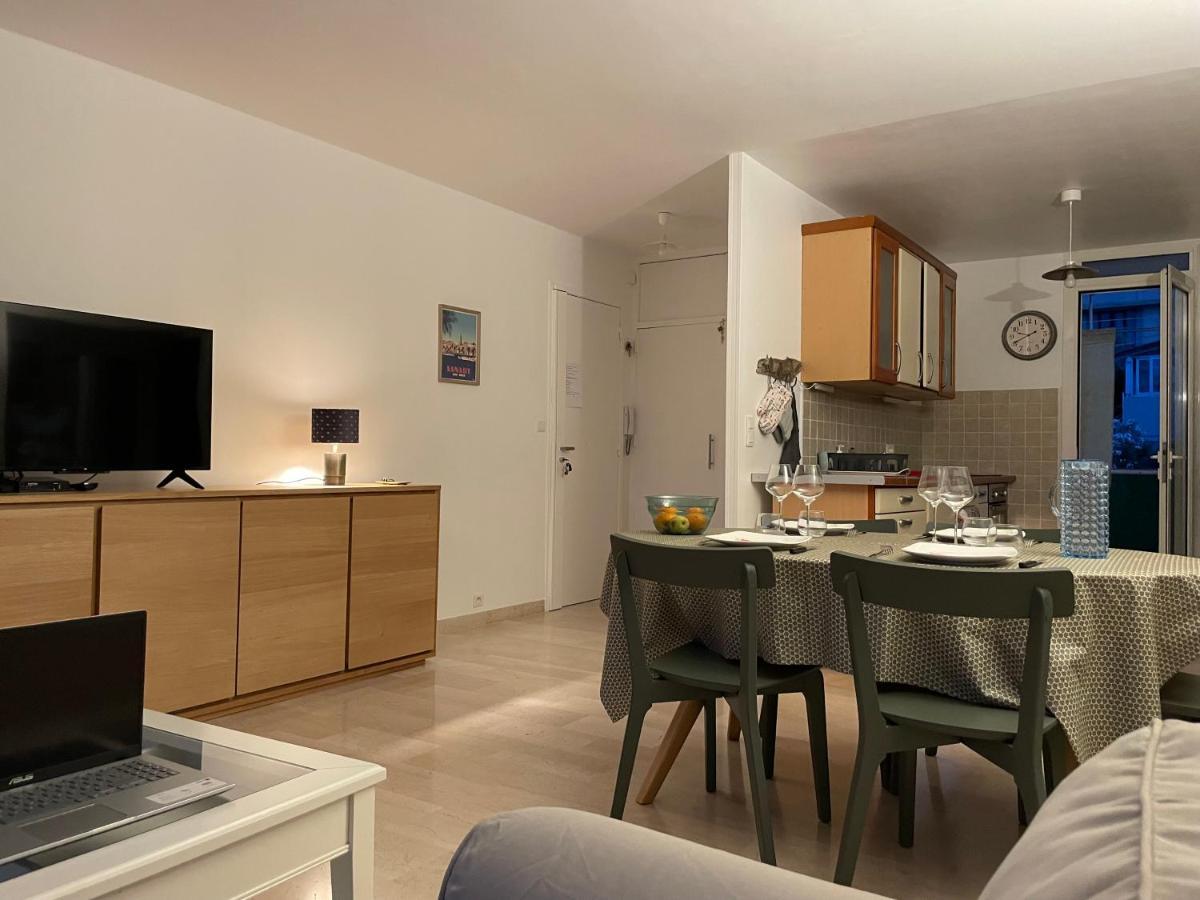Appartement Les Pieds Dans L'Eau Saint-Mandrier-sur-Mer Exteriör bild