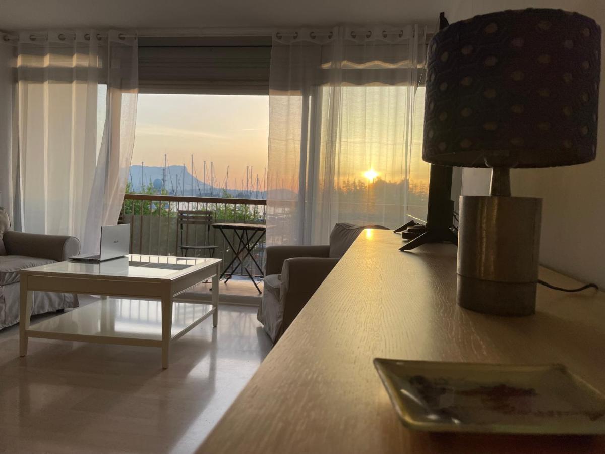 Appartement Les Pieds Dans L'Eau Saint-Mandrier-sur-Mer Exteriör bild