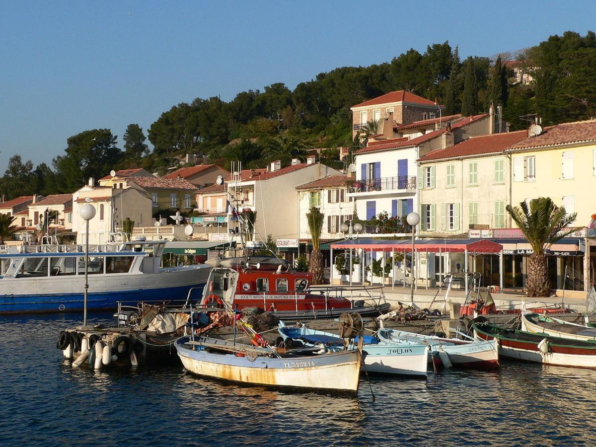 Appartement Les Pieds Dans L'Eau Saint-Mandrier-sur-Mer Exteriör bild