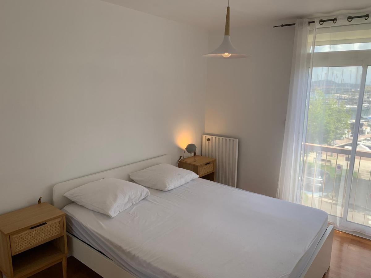 Appartement Les Pieds Dans L'Eau Saint-Mandrier-sur-Mer Exteriör bild